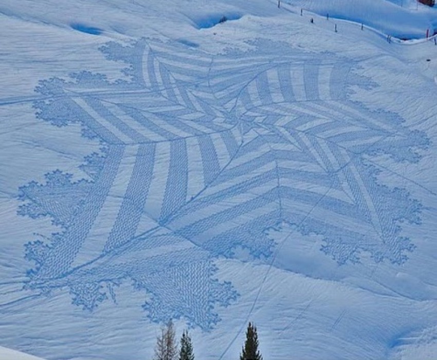 Pessoas incríveis: homem cria “crop circles” gigantes na neve caminhando o dia todo